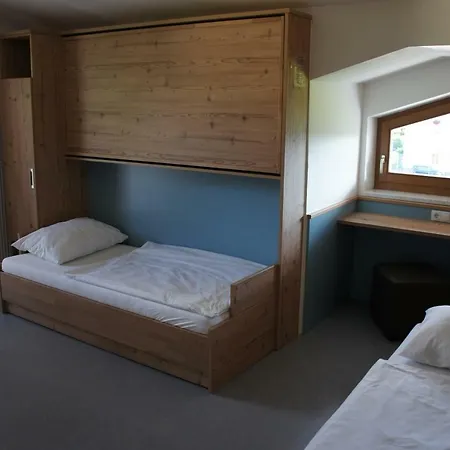 Hirscher Hostel *