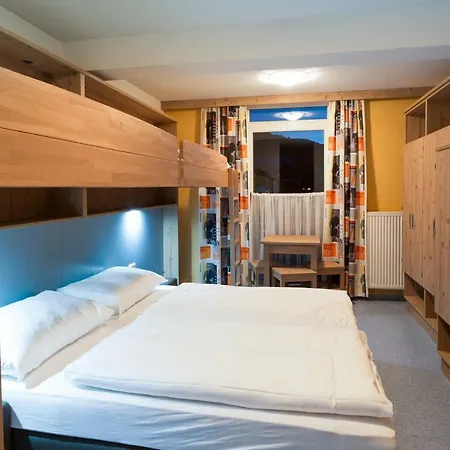 Hostel Hirscher *